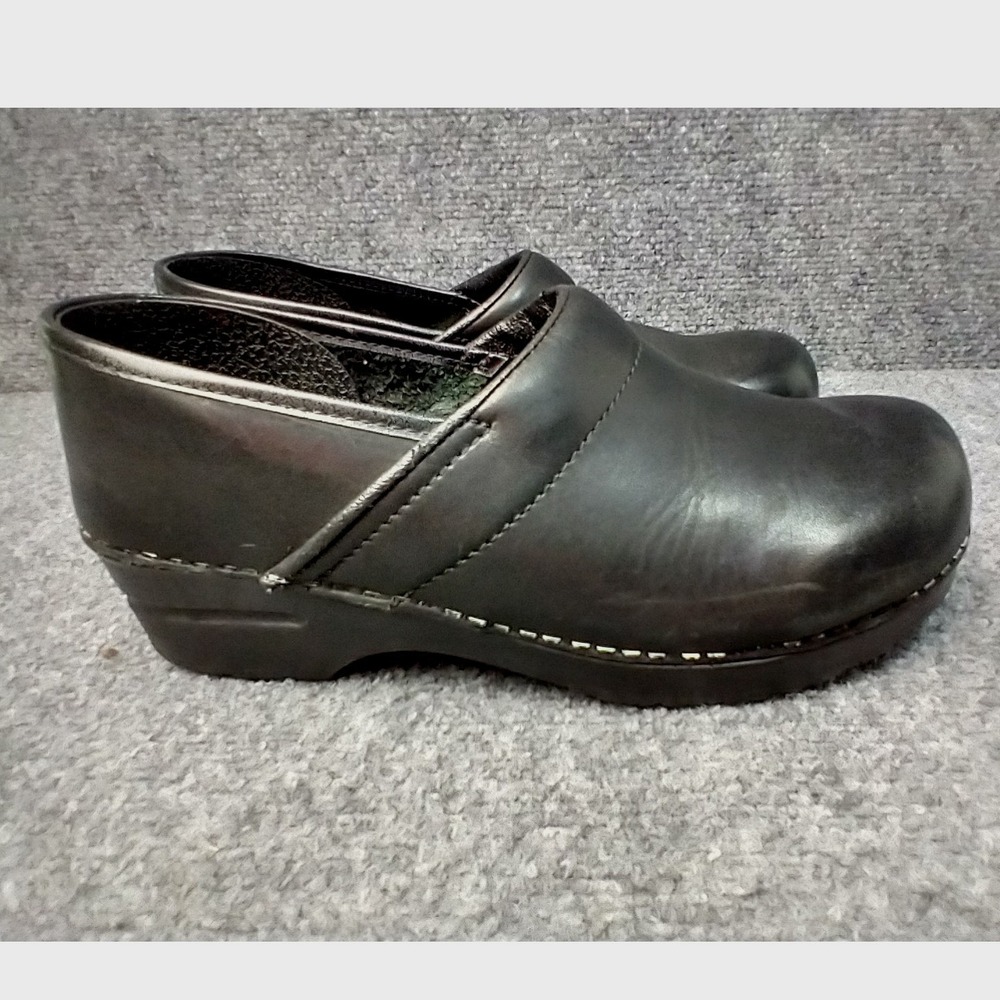 Sanita Professional Black Leather Clogs Womens 40 Danish Comfort Shoes Slip On